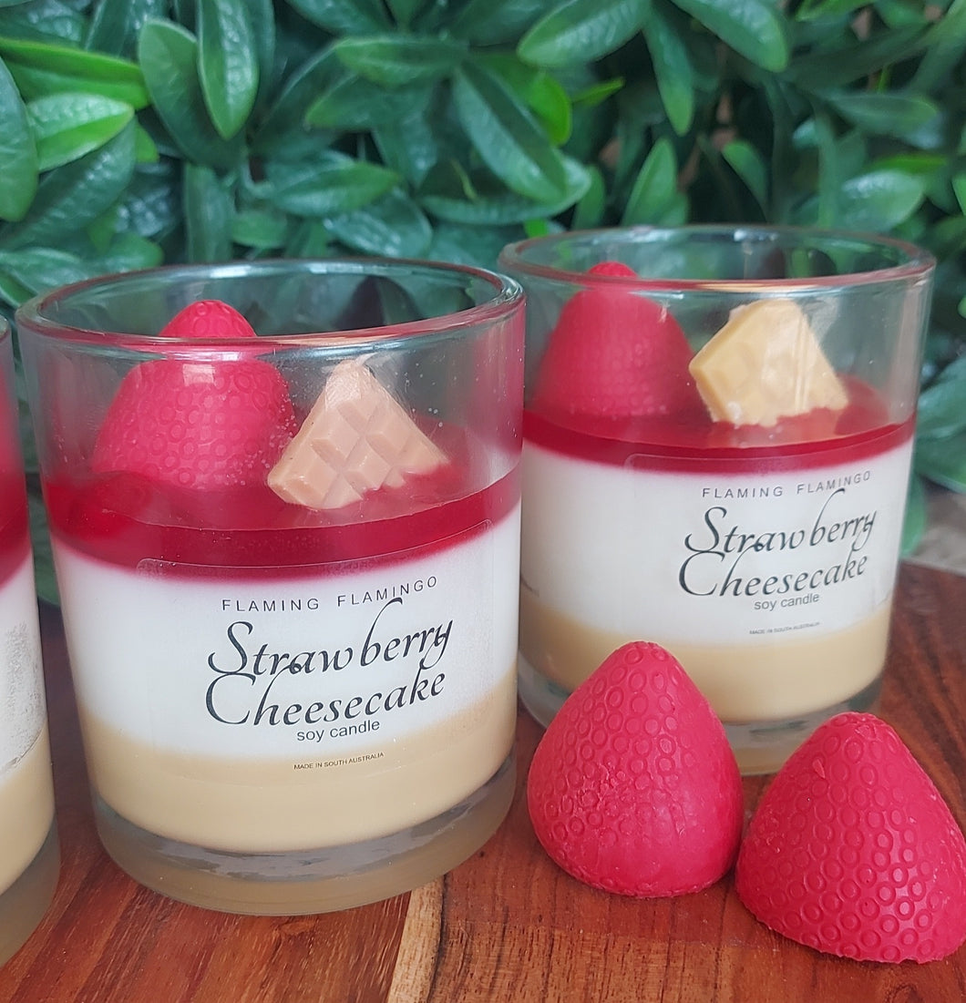 STRAWBERRY CHEESECAKE CANDLE