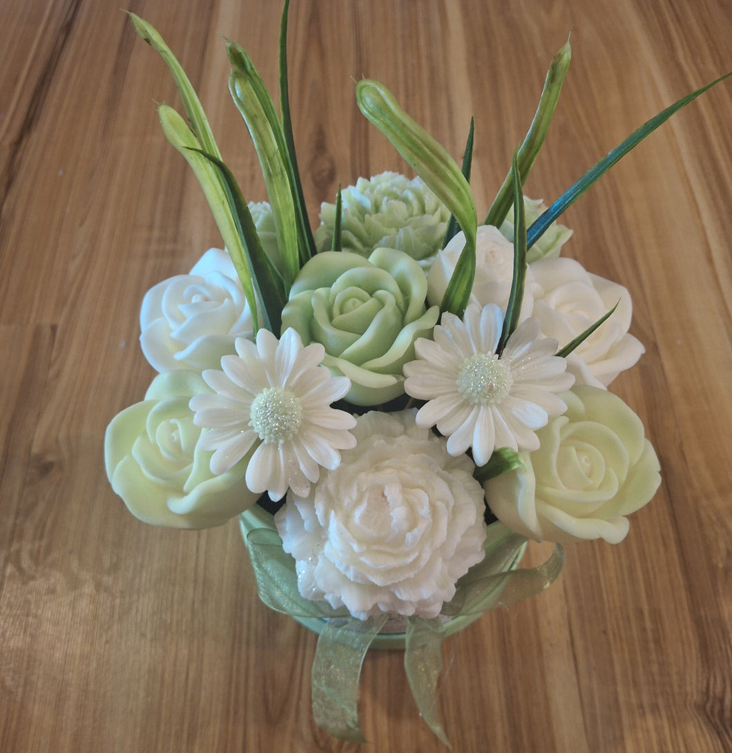 HONEYDEW AND WHITE BOUQUET